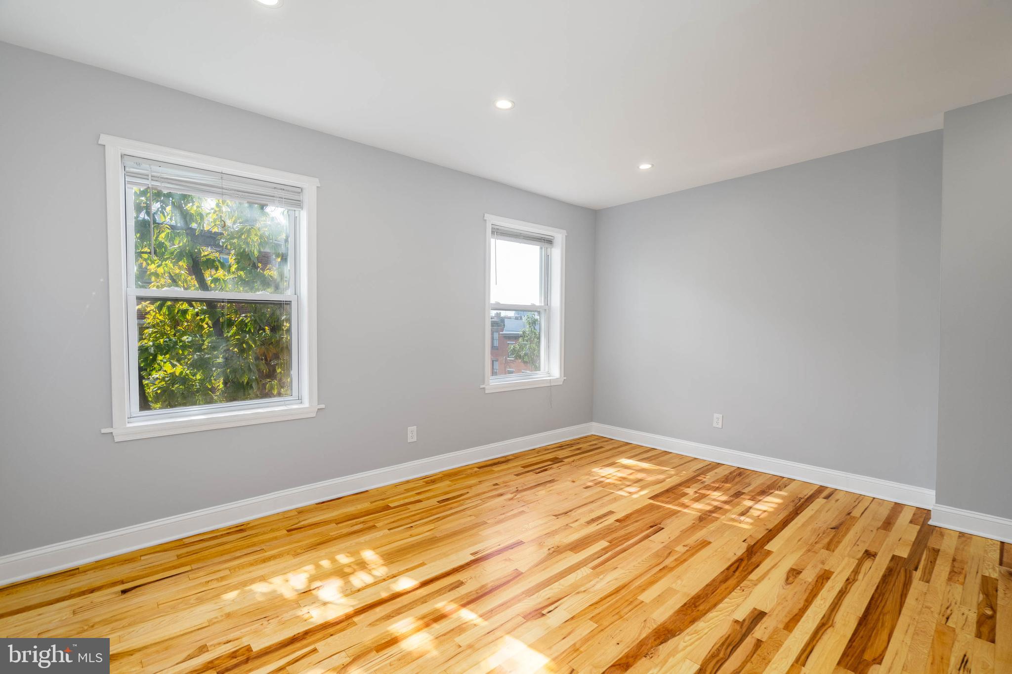 2225 MOUNT VERNON STREET 3