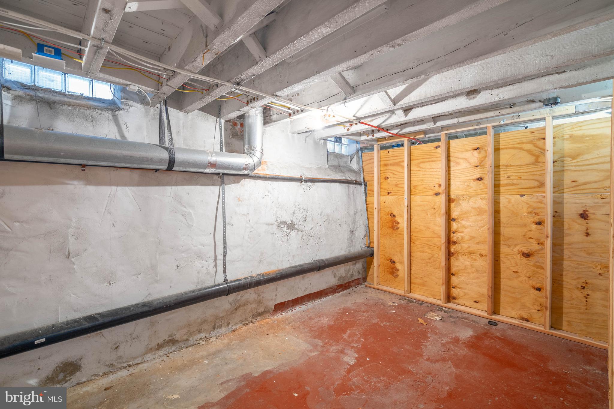 2225 MOUNT VERNON STREET 3