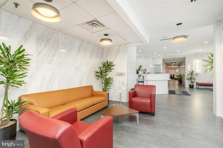 2101 CHESTNUT STREET 17 1603