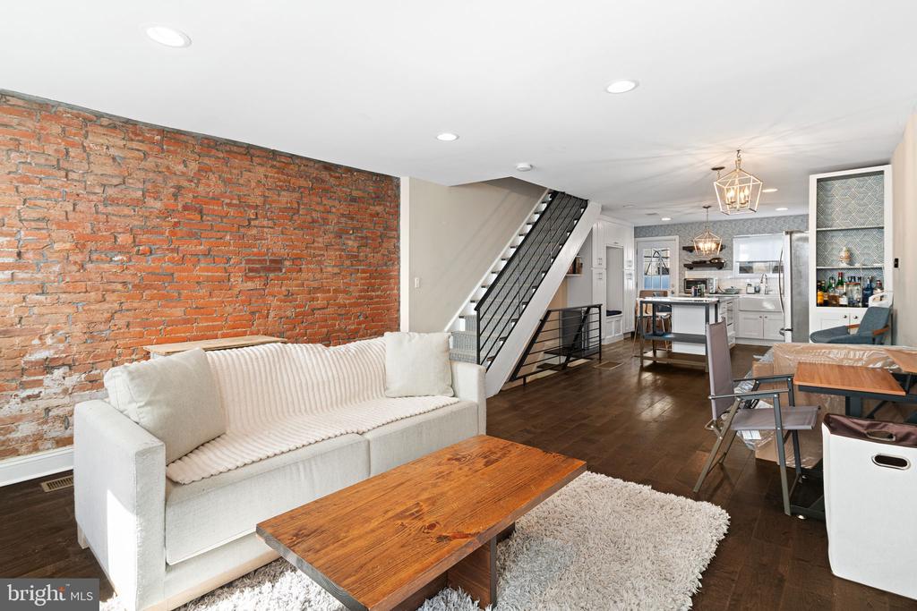 1929 ANNIN STREET