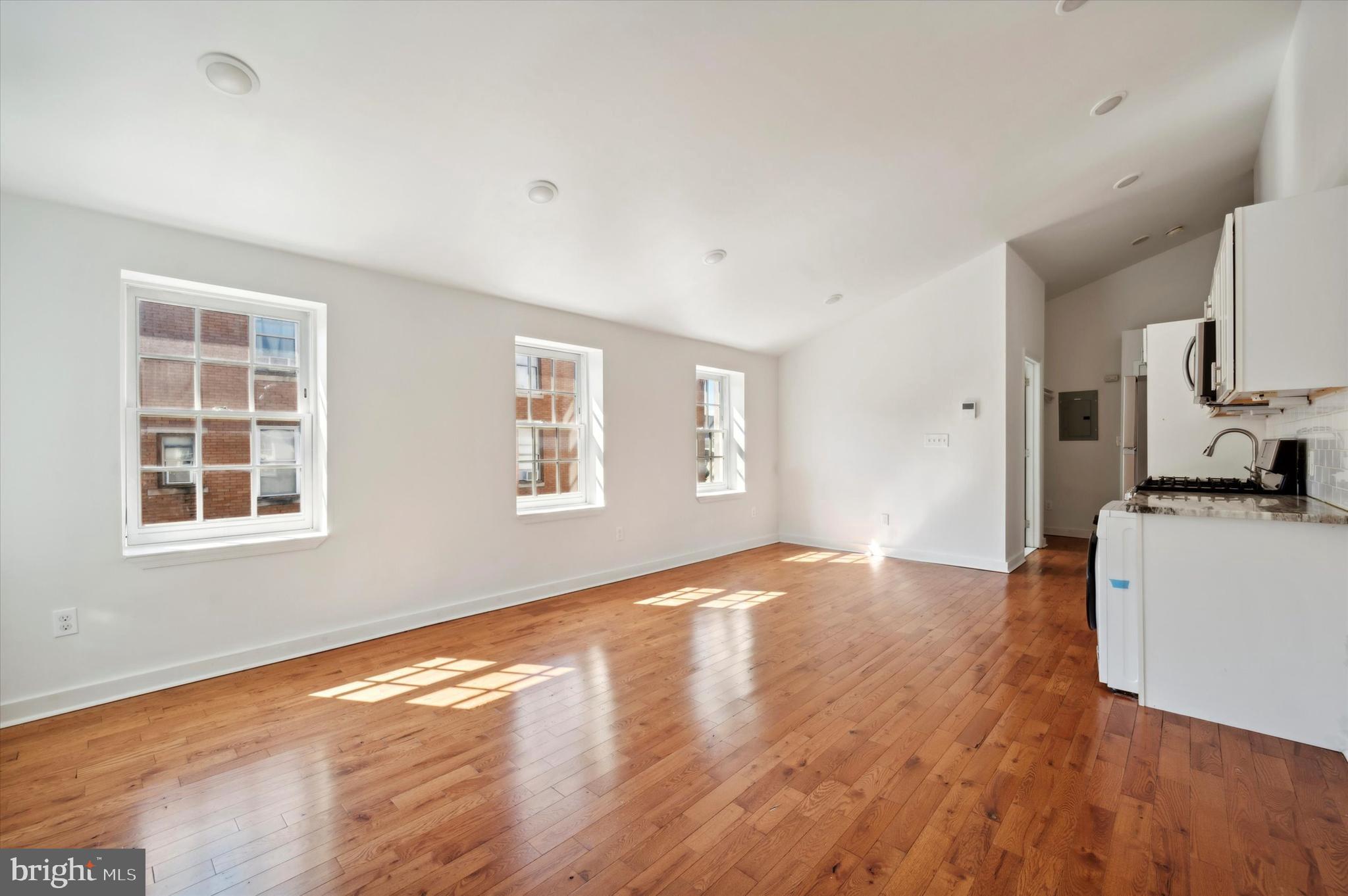 5011 GERMANTOWN AVENUE B