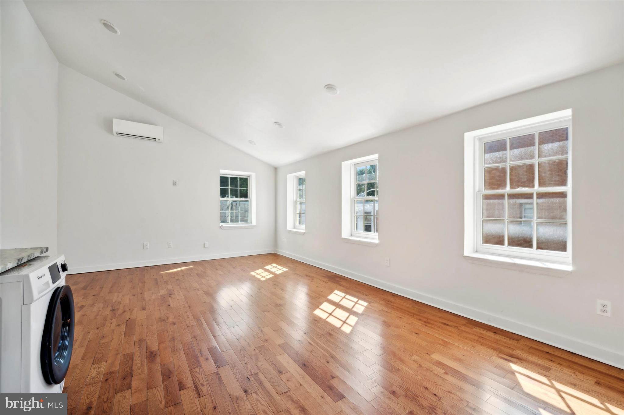 5011 GERMANTOWN AVENUE B