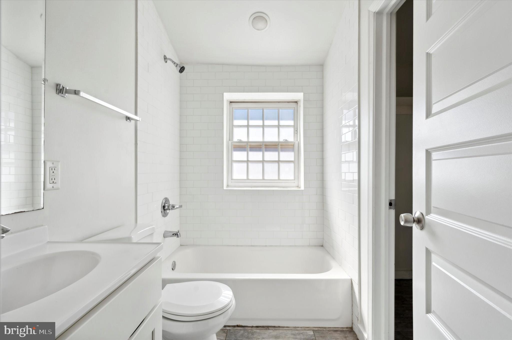 5011 GERMANTOWN AVENUE B