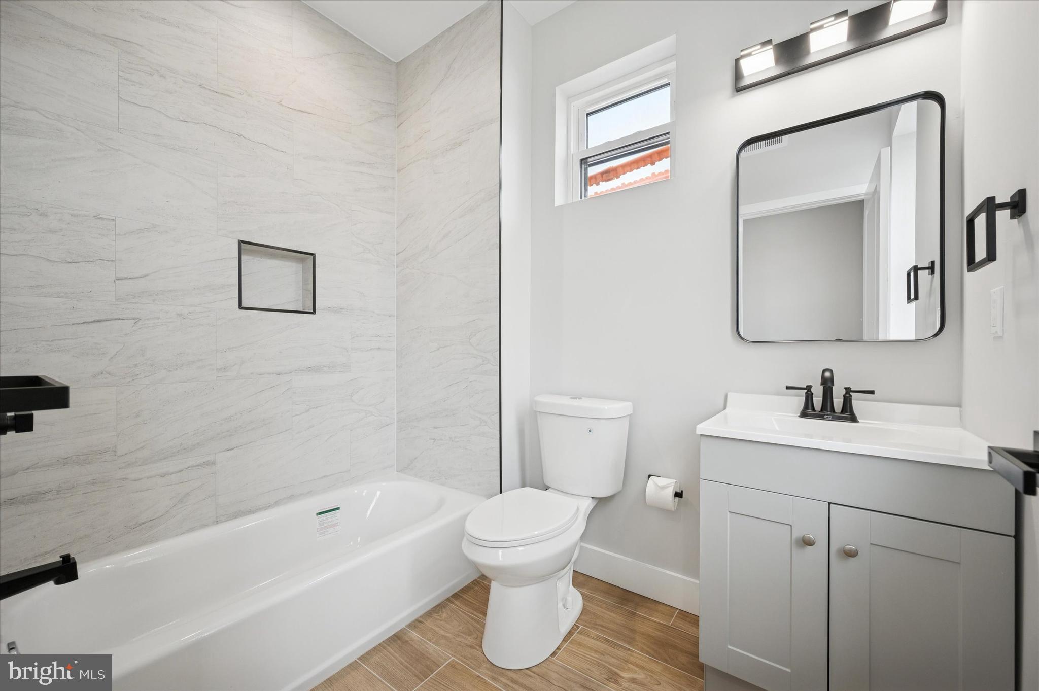 214 W CUMBERLAND STREET