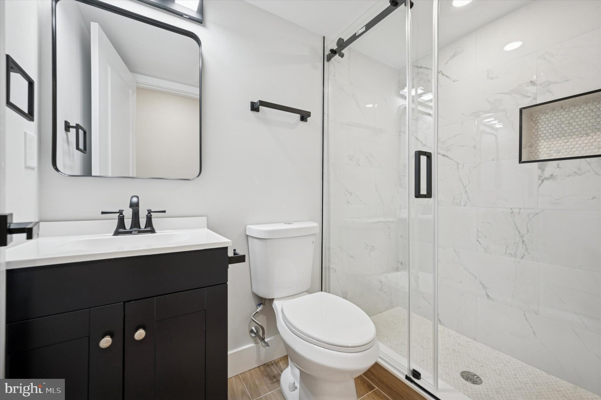 214 W CUMBERLAND STREET