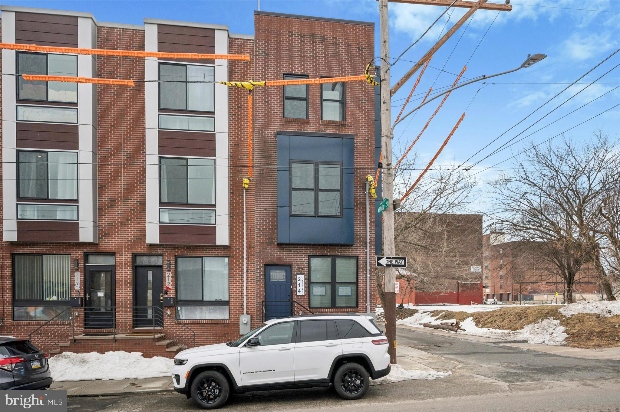 214 W CUMBERLAND STREET