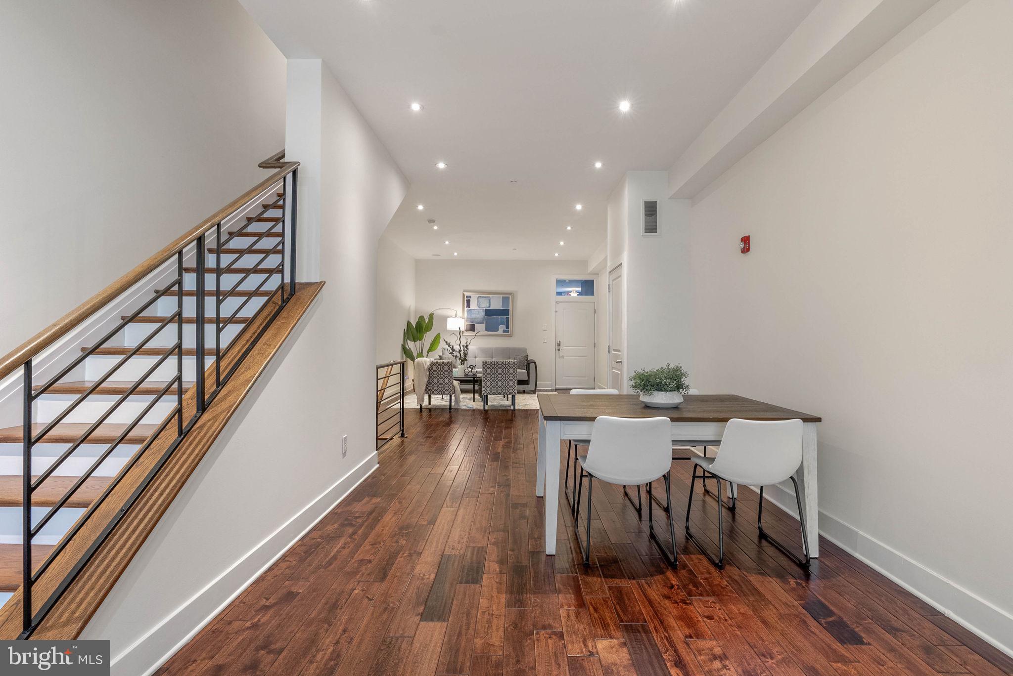 512 S FRONT STREET 14 2