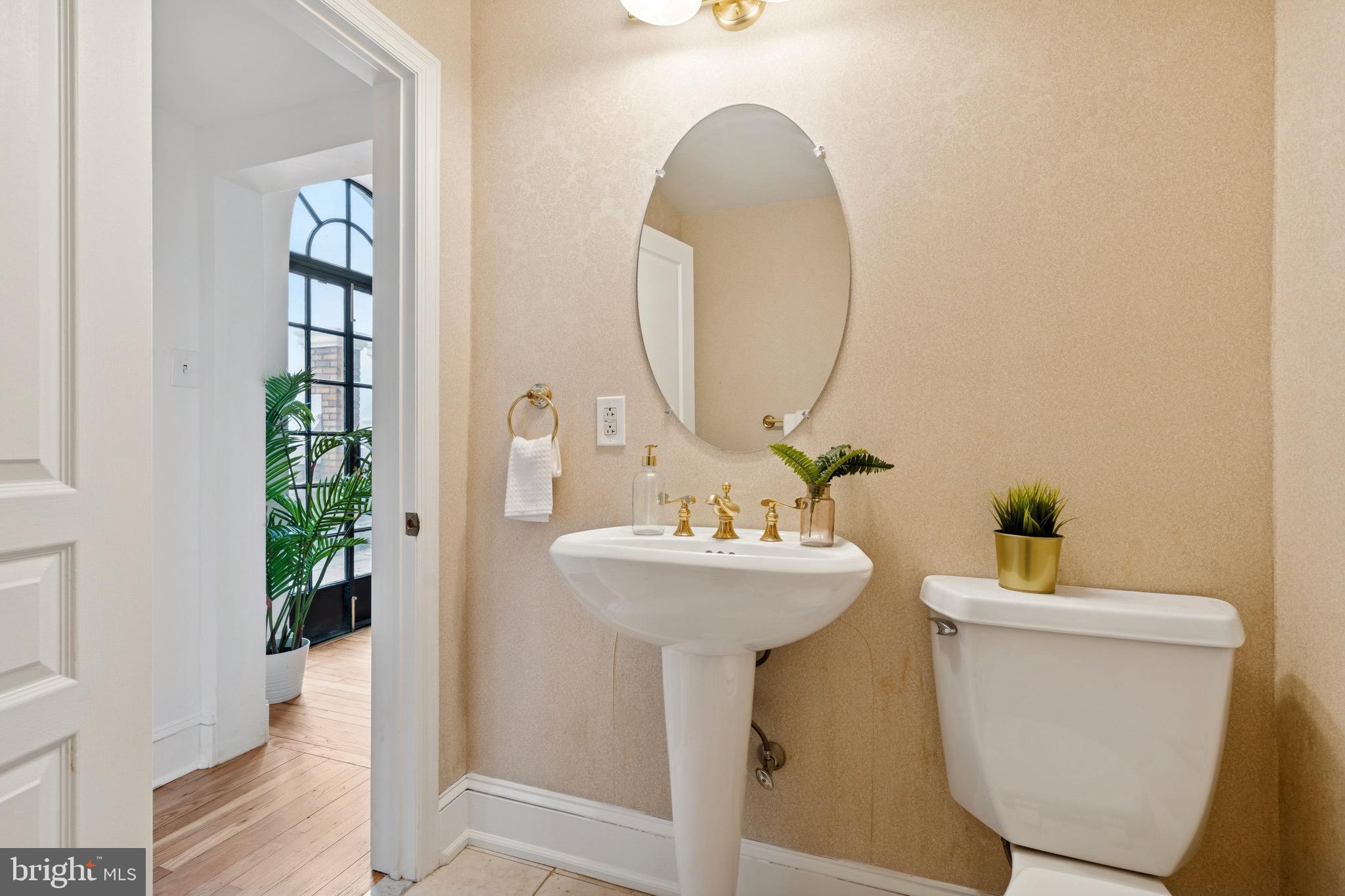 1512 SPRUCE STREET 2504