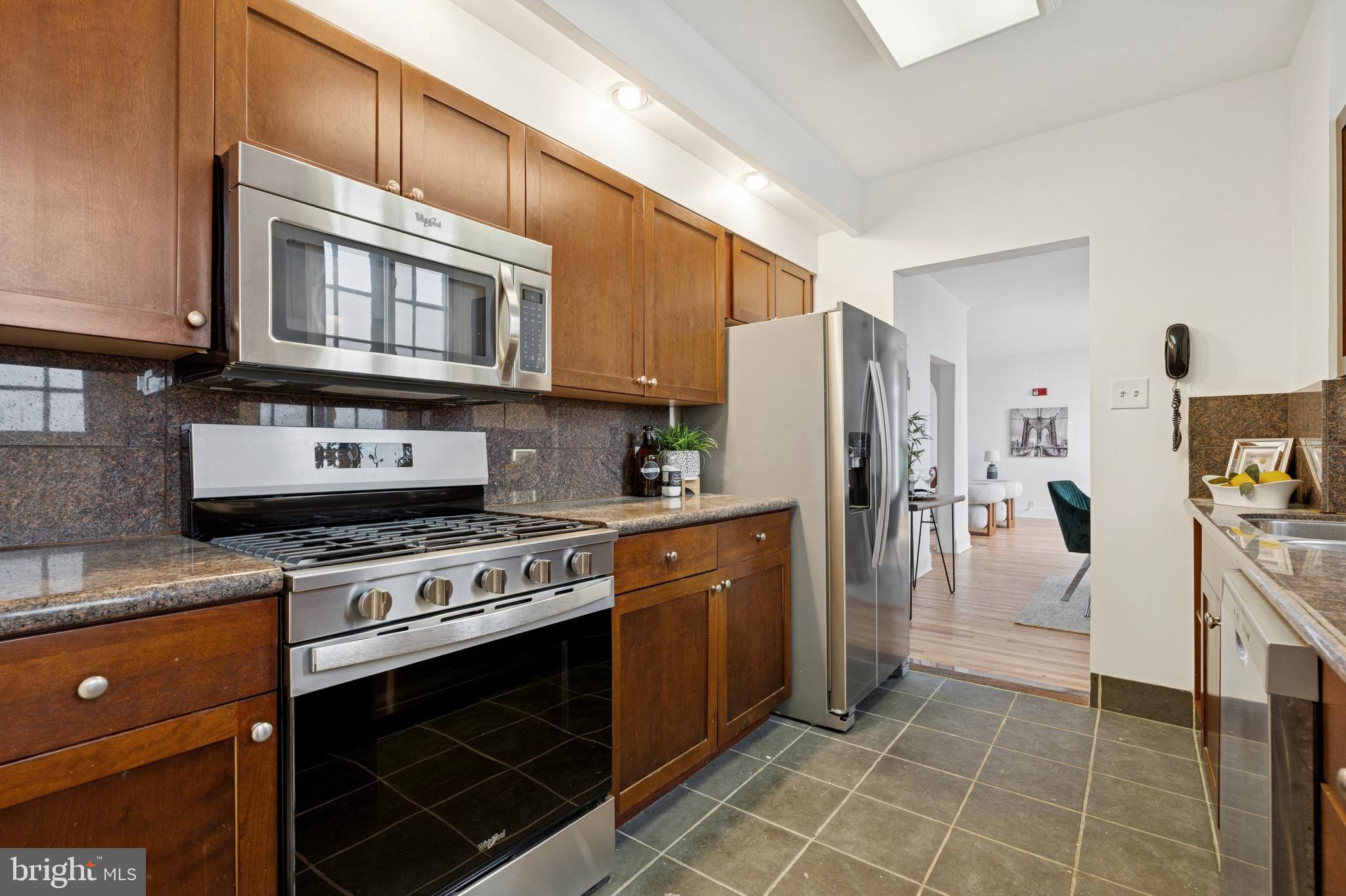 1512 SPRUCE STREET 2504