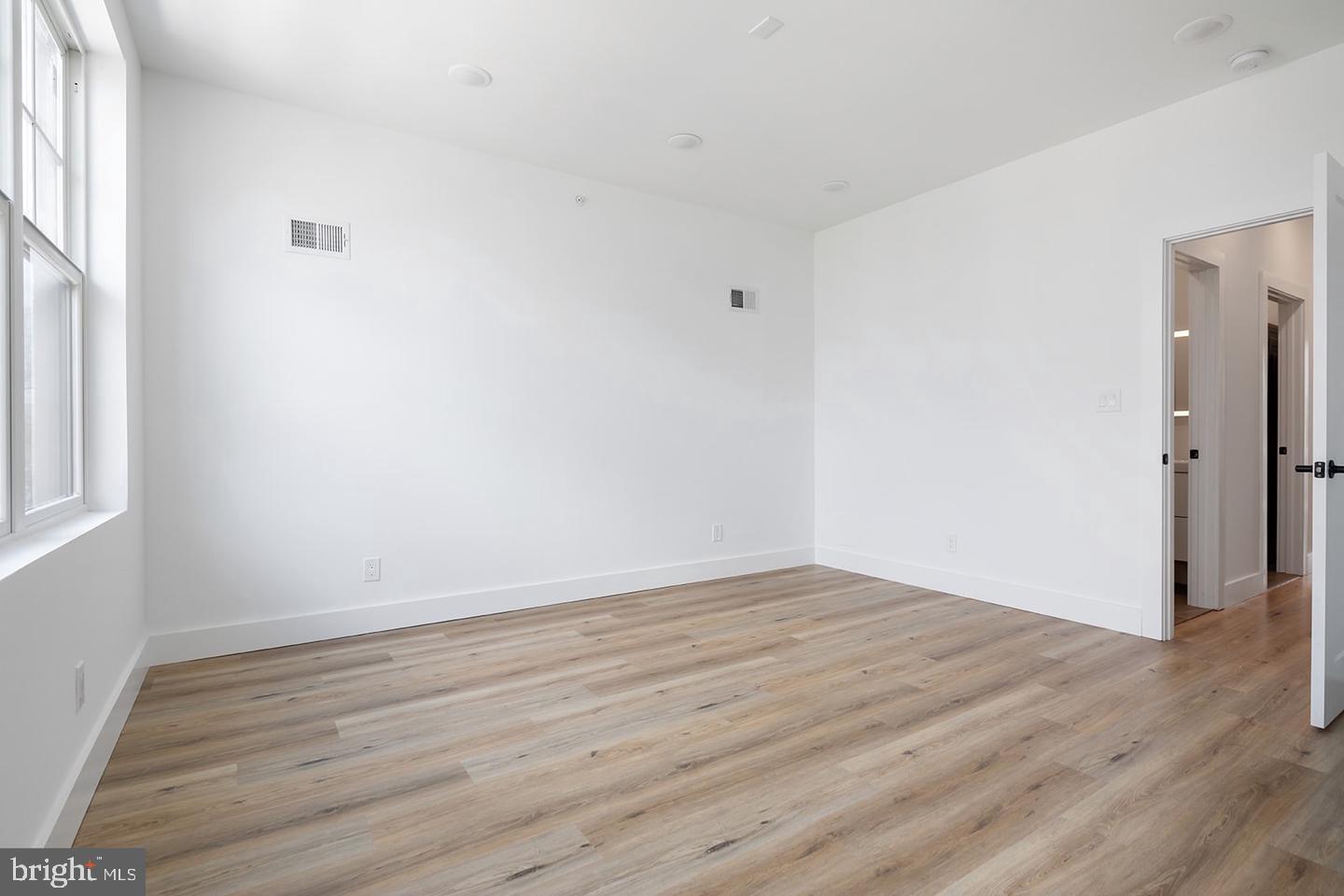 3108 CLIFFORD STREET A