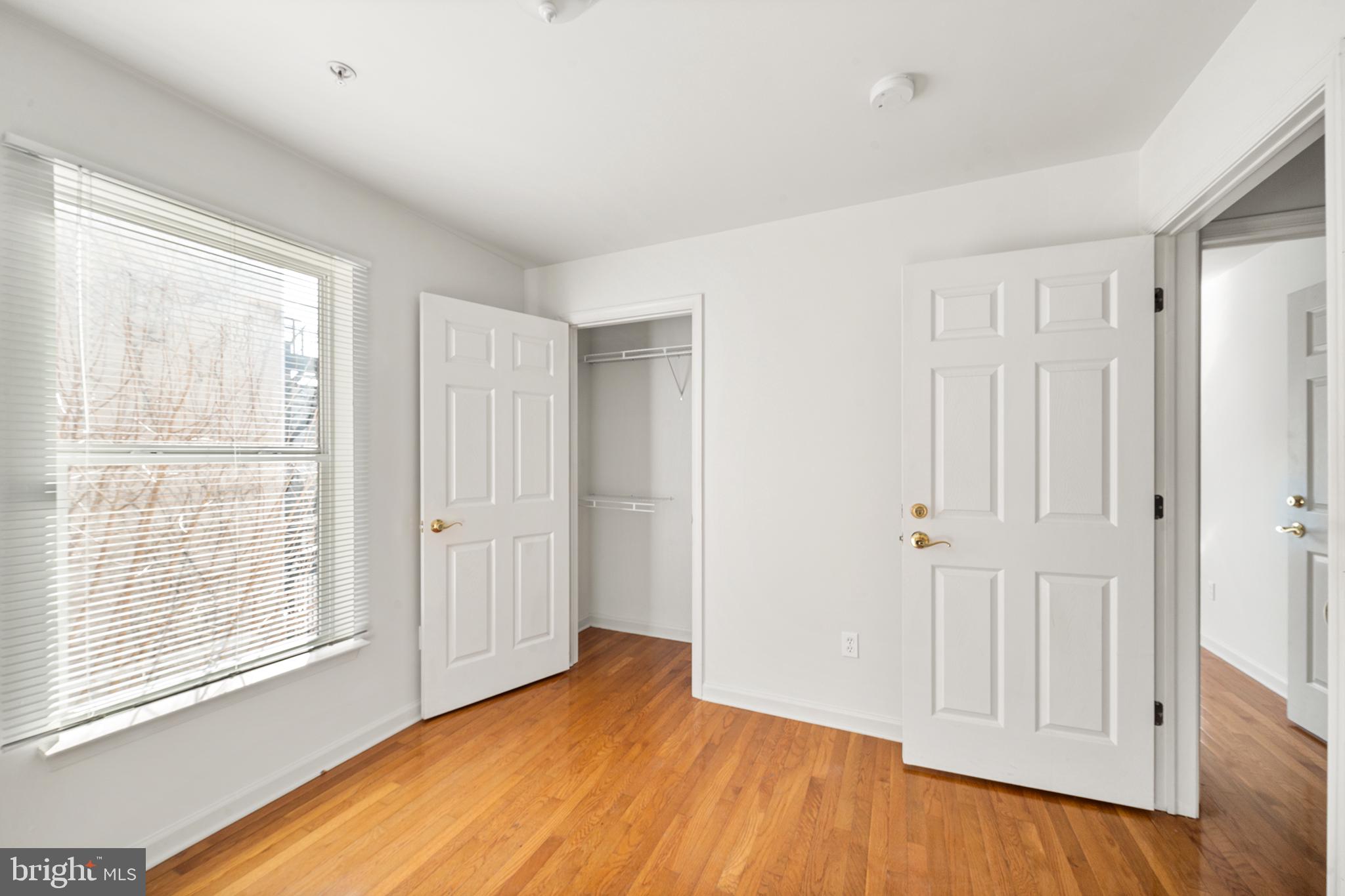 1737 W MONTGOMERY AVENUE