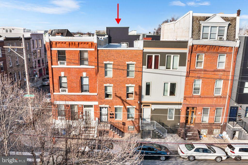 1737 W MONTGOMERY AVENUE