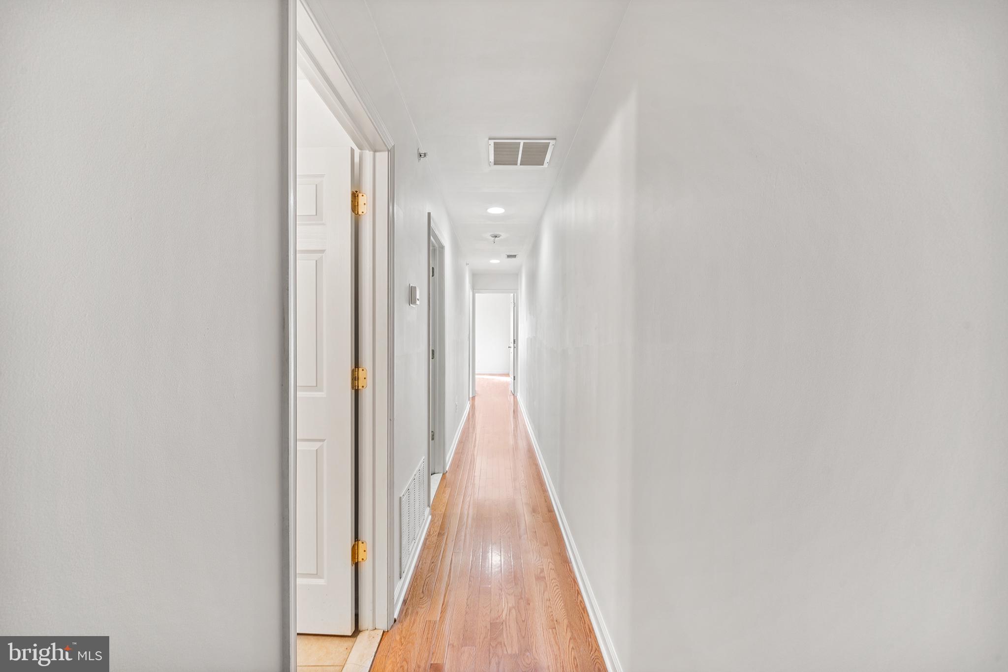 1737 W MONTGOMERY AVENUE