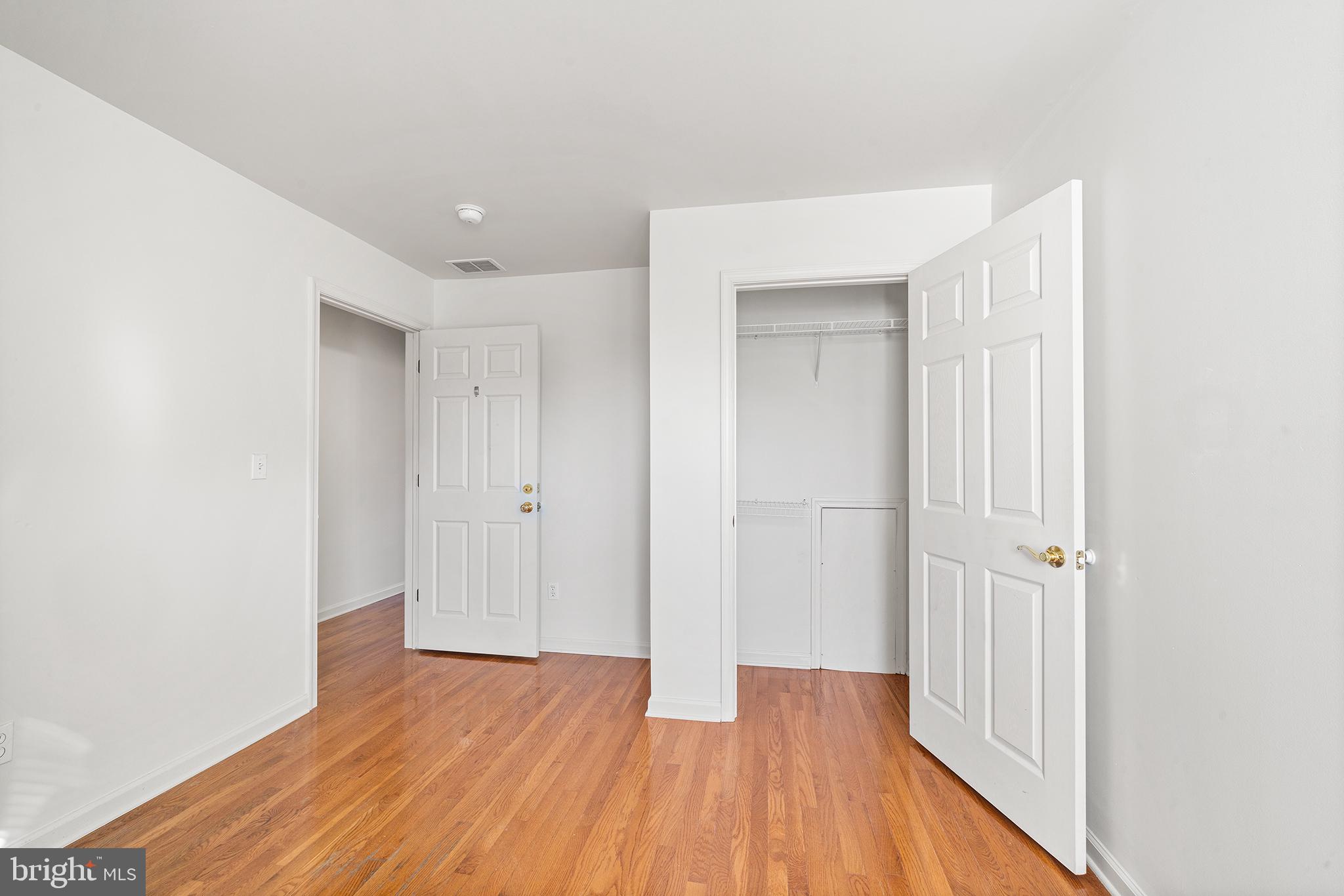 1737 W MONTGOMERY AVENUE