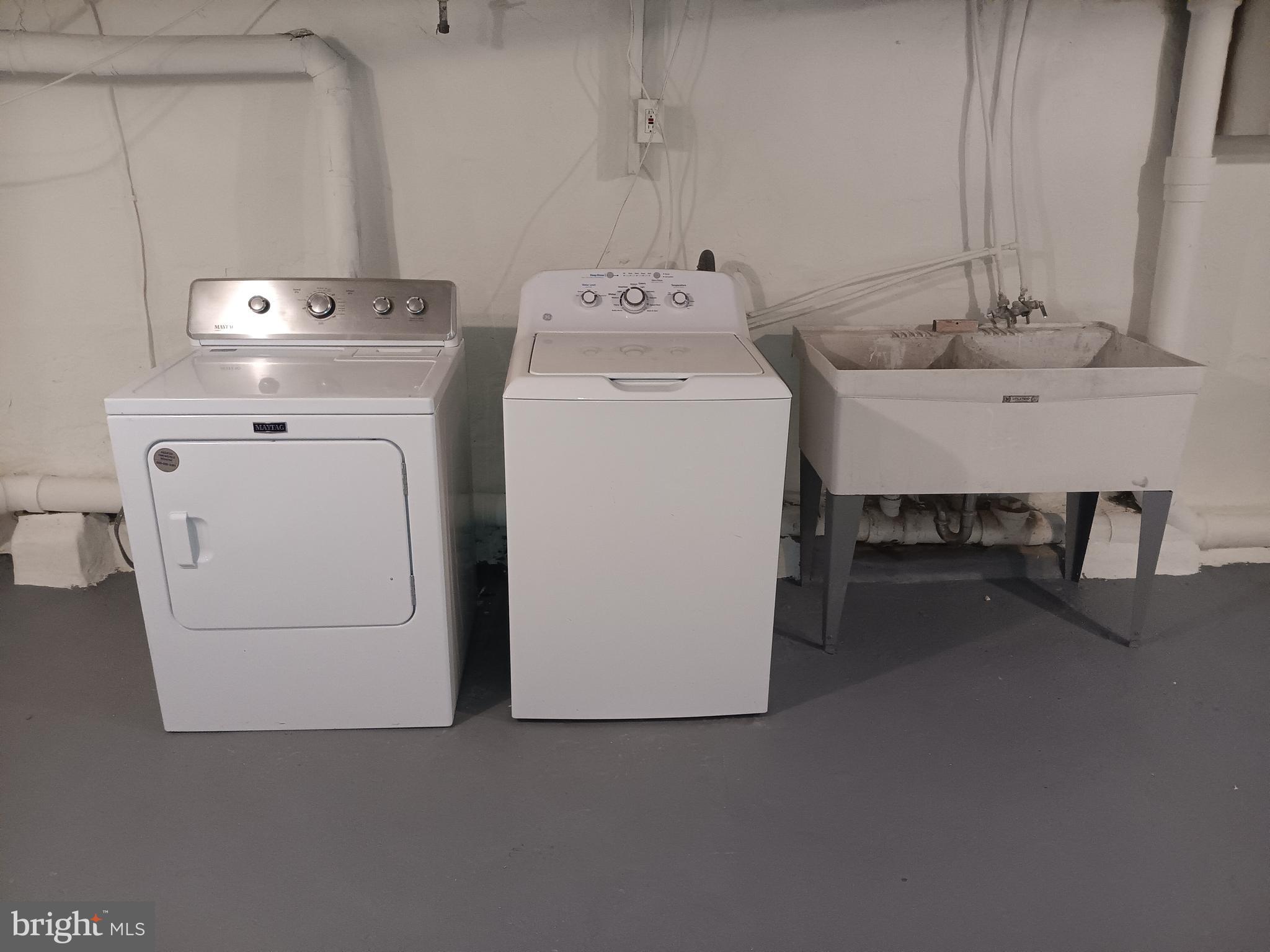 2424 S ORKNEY STREET