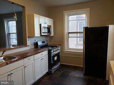 5225 SPRUCE STREET 2