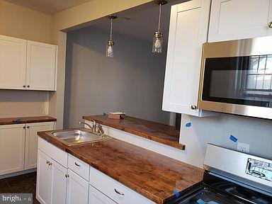 5225 SPRUCE STREET 2