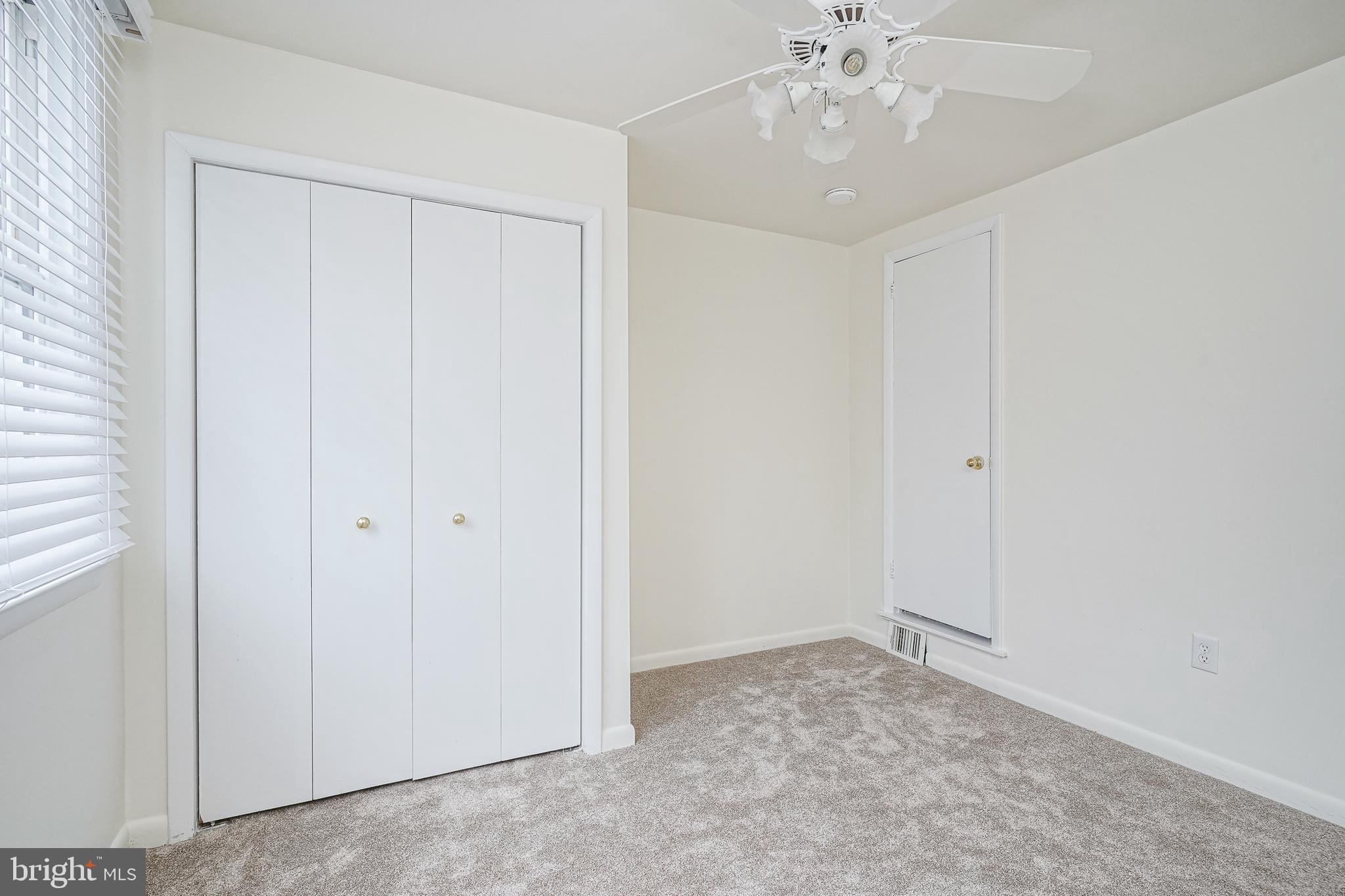 2829 S DARIEN STREET