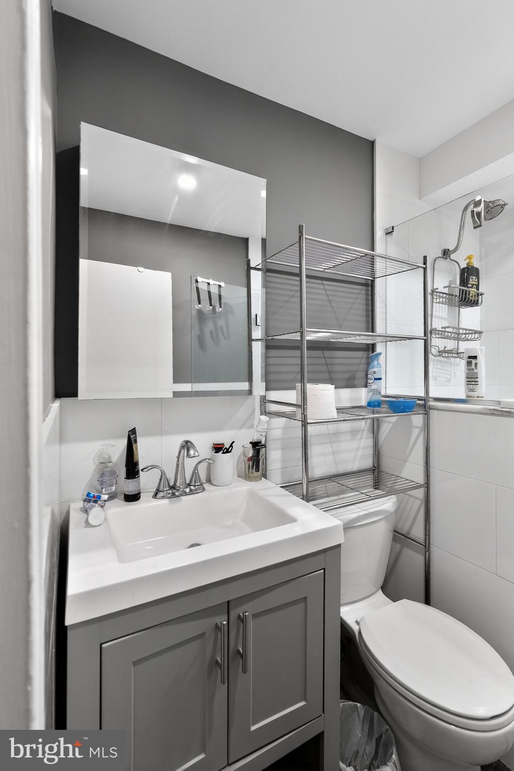 2101 CHESTNUT STREET 17 1805