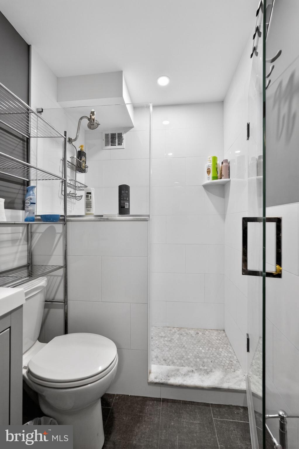 2101 CHESTNUT STREET 17 1805