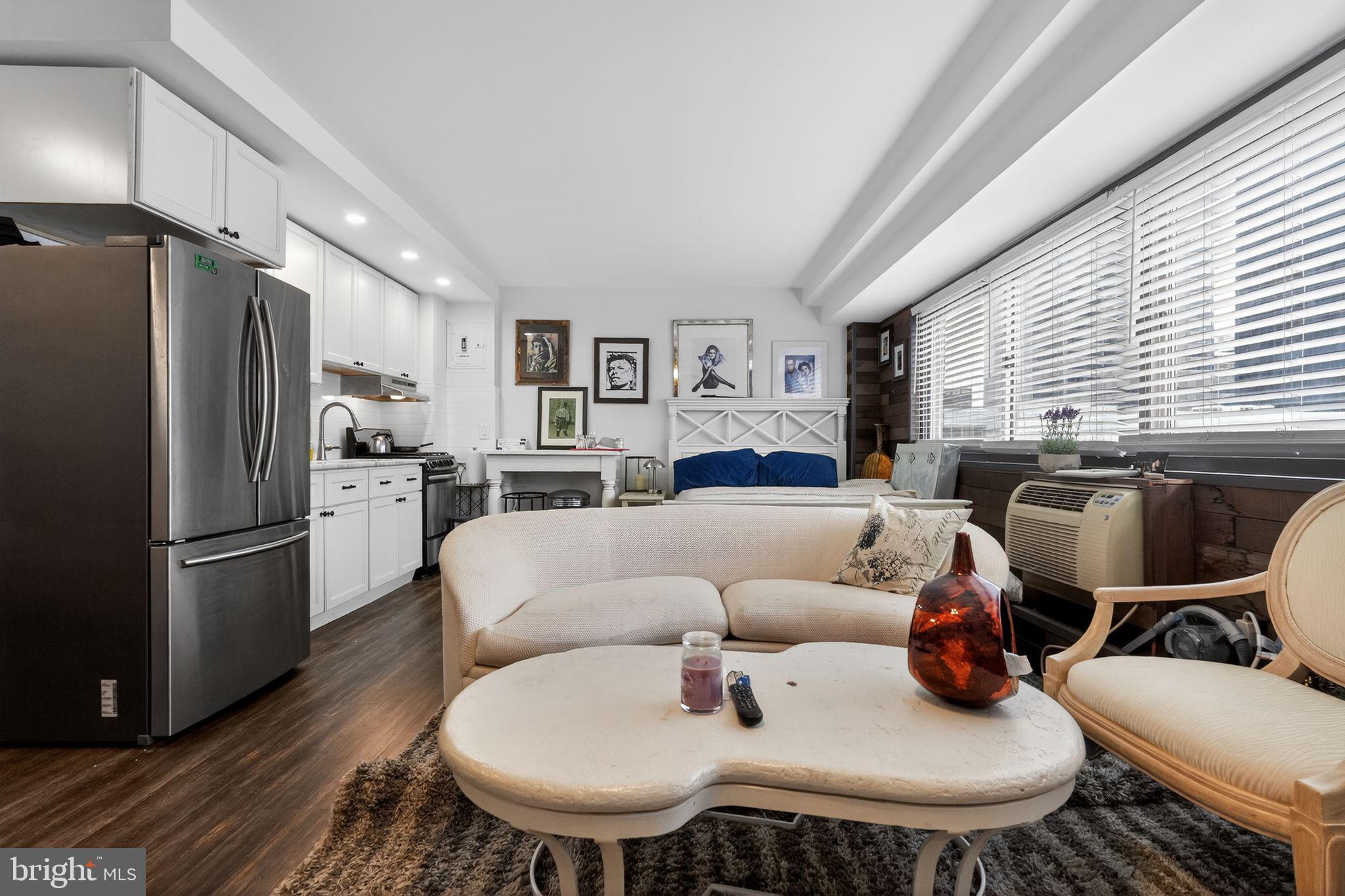 2101 CHESTNUT STREET 17 1805