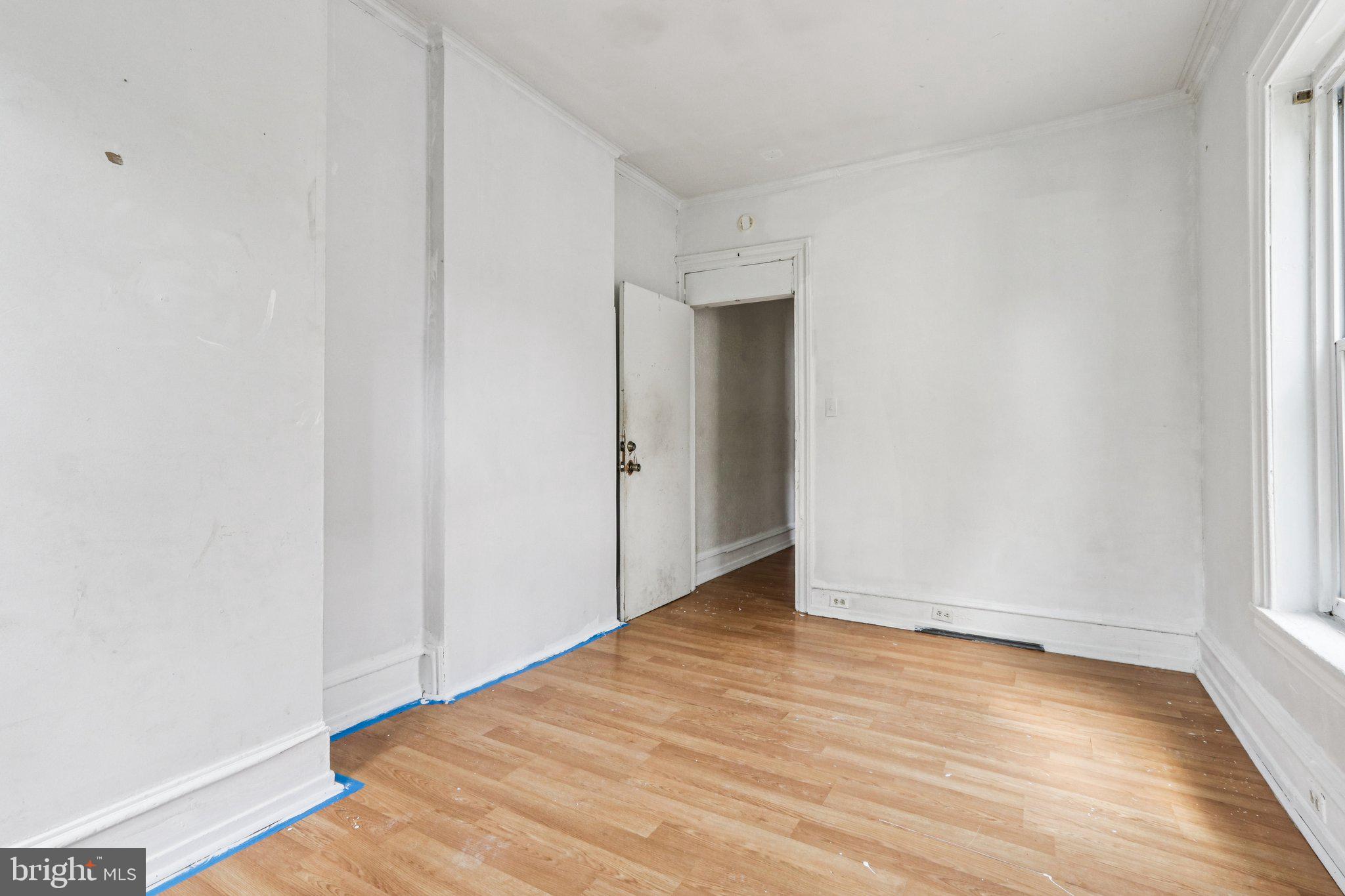 2316 N SMEDLEY STREET