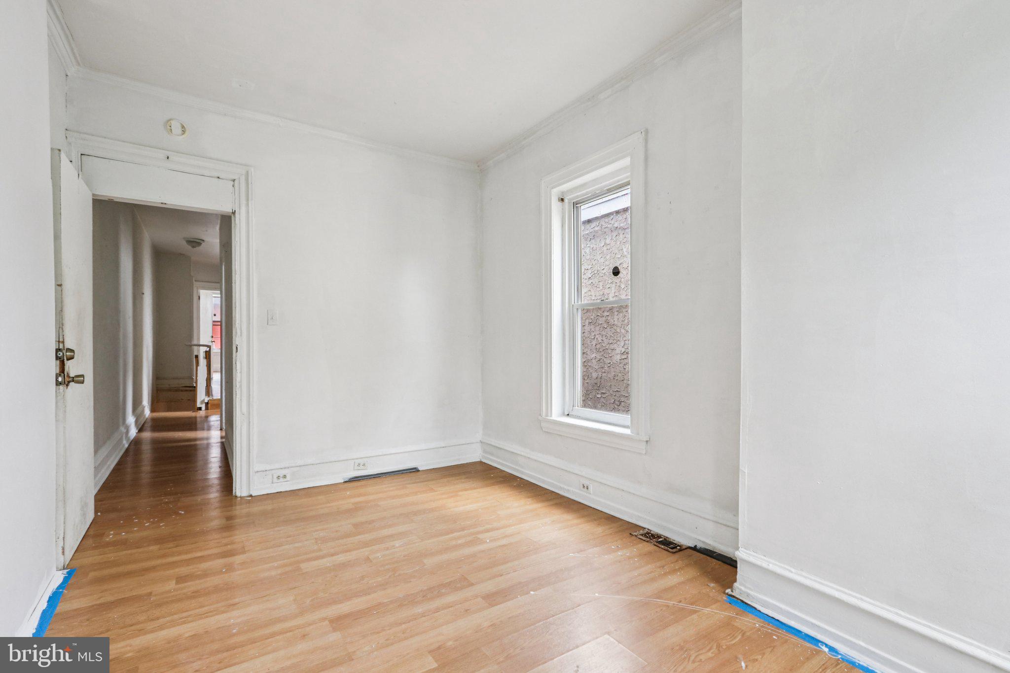 2316 N SMEDLEY STREET