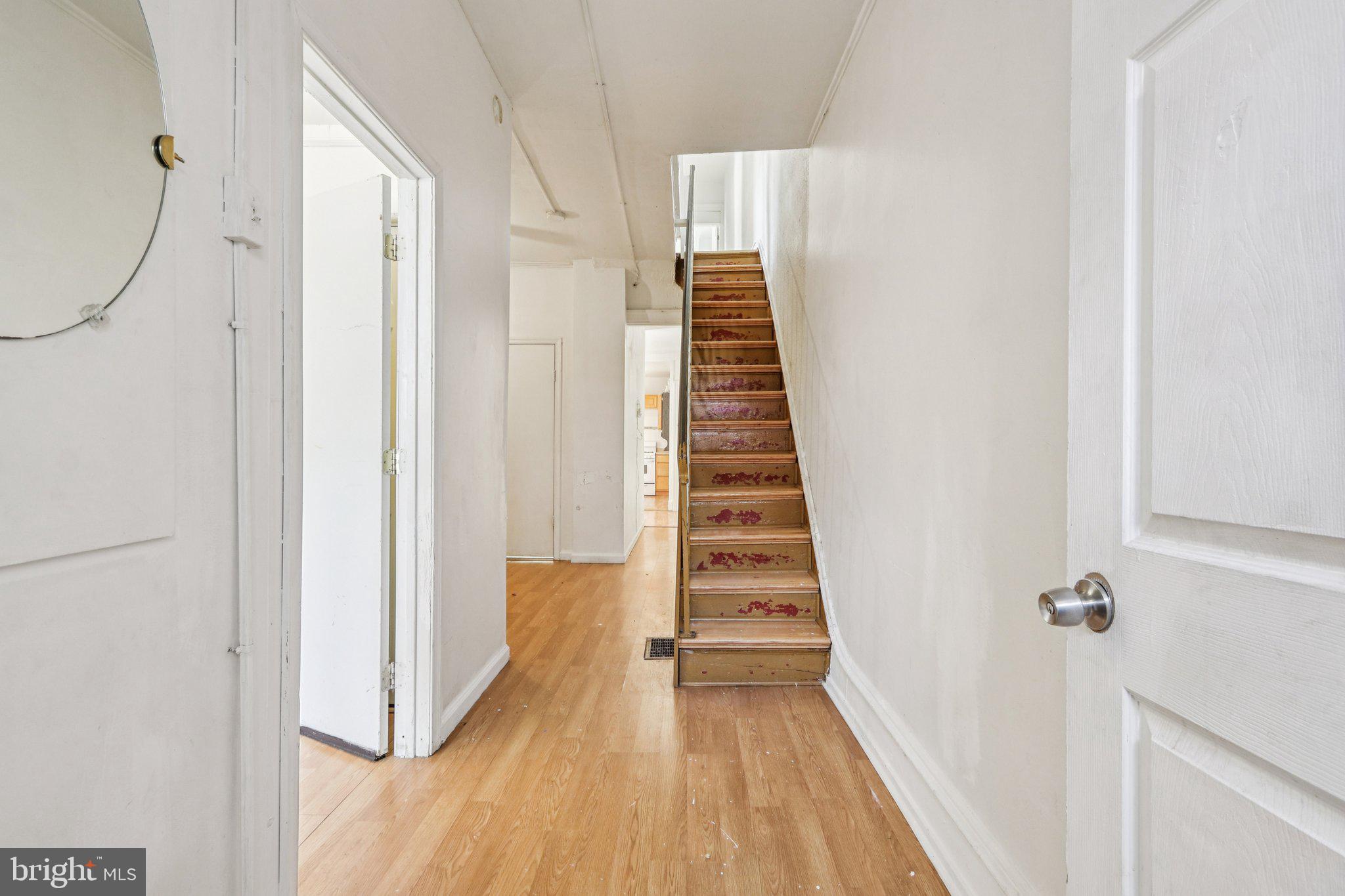 2316 N SMEDLEY STREET