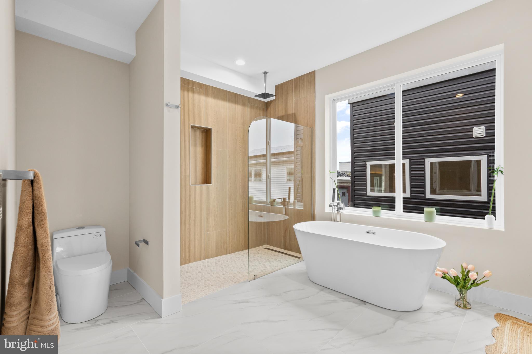 1032 S RANDOLPH STREET