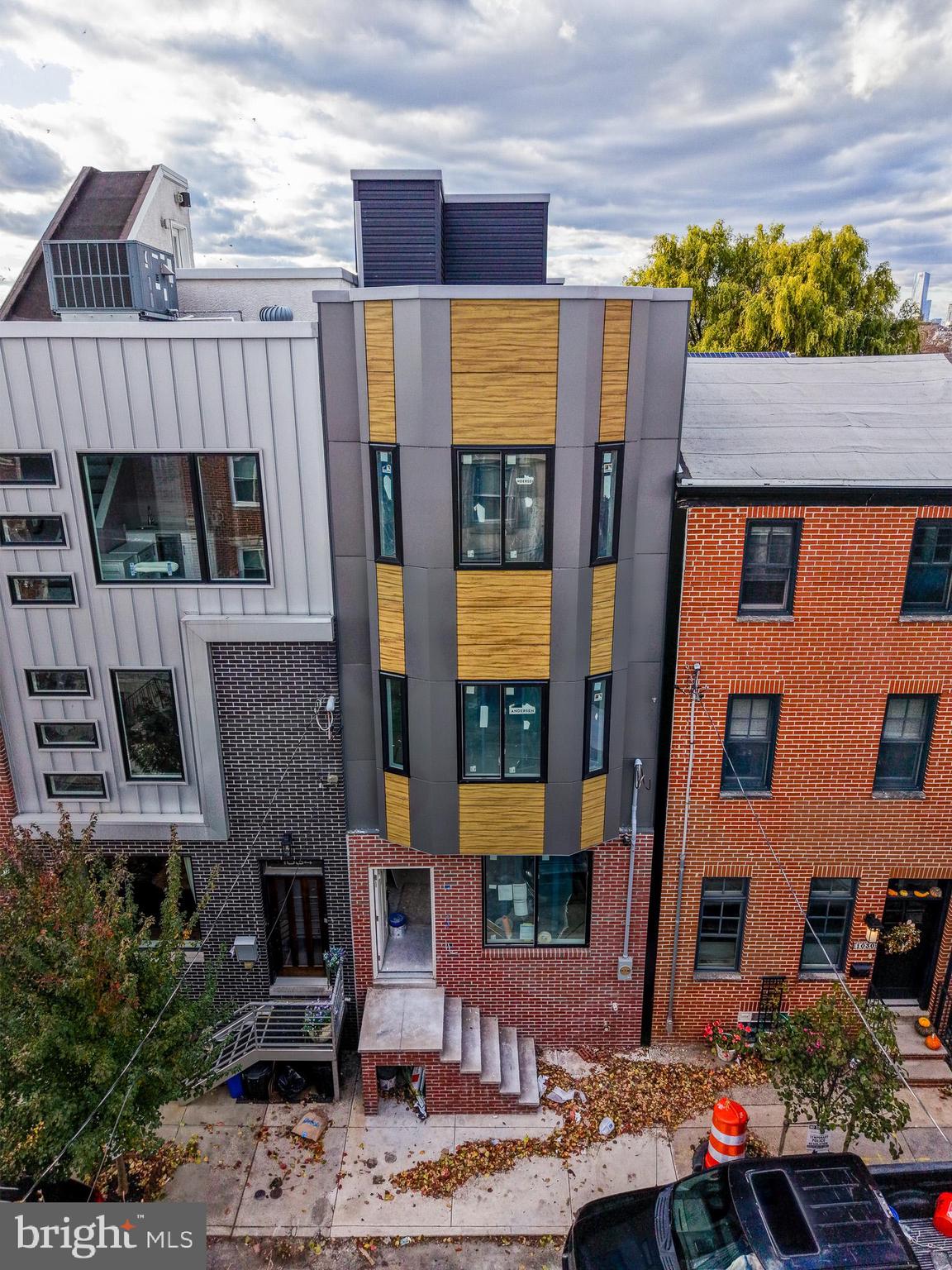 1032 S RANDOLPH STREET