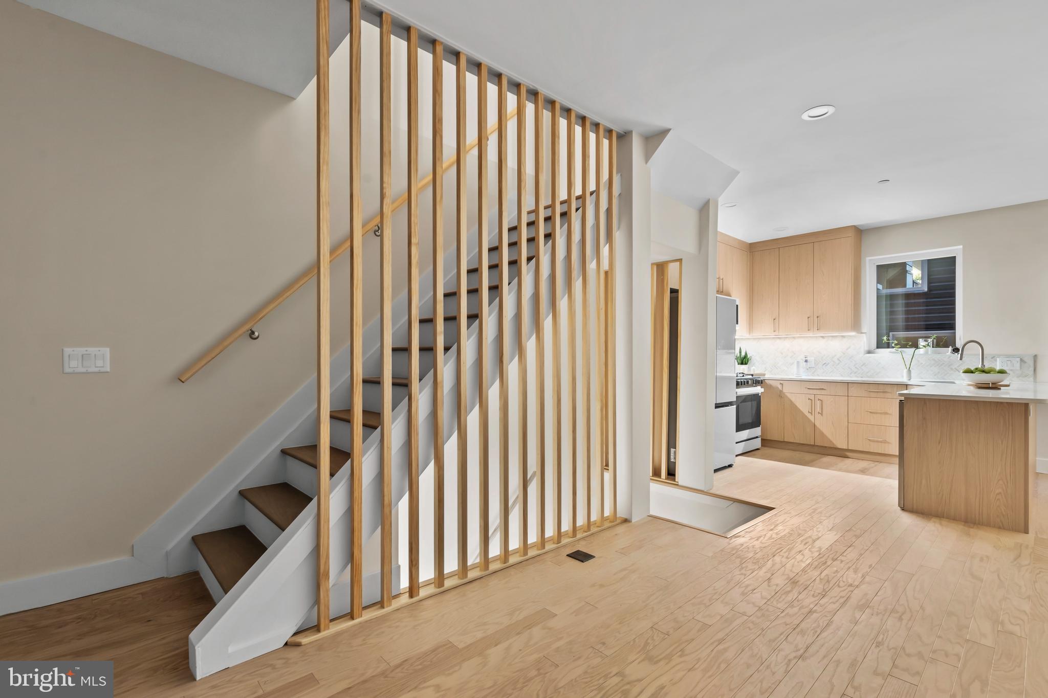 1032 S RANDOLPH STREET