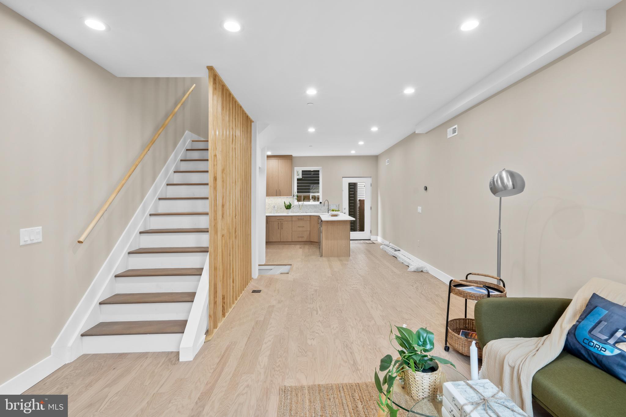 1032 S RANDOLPH STREET