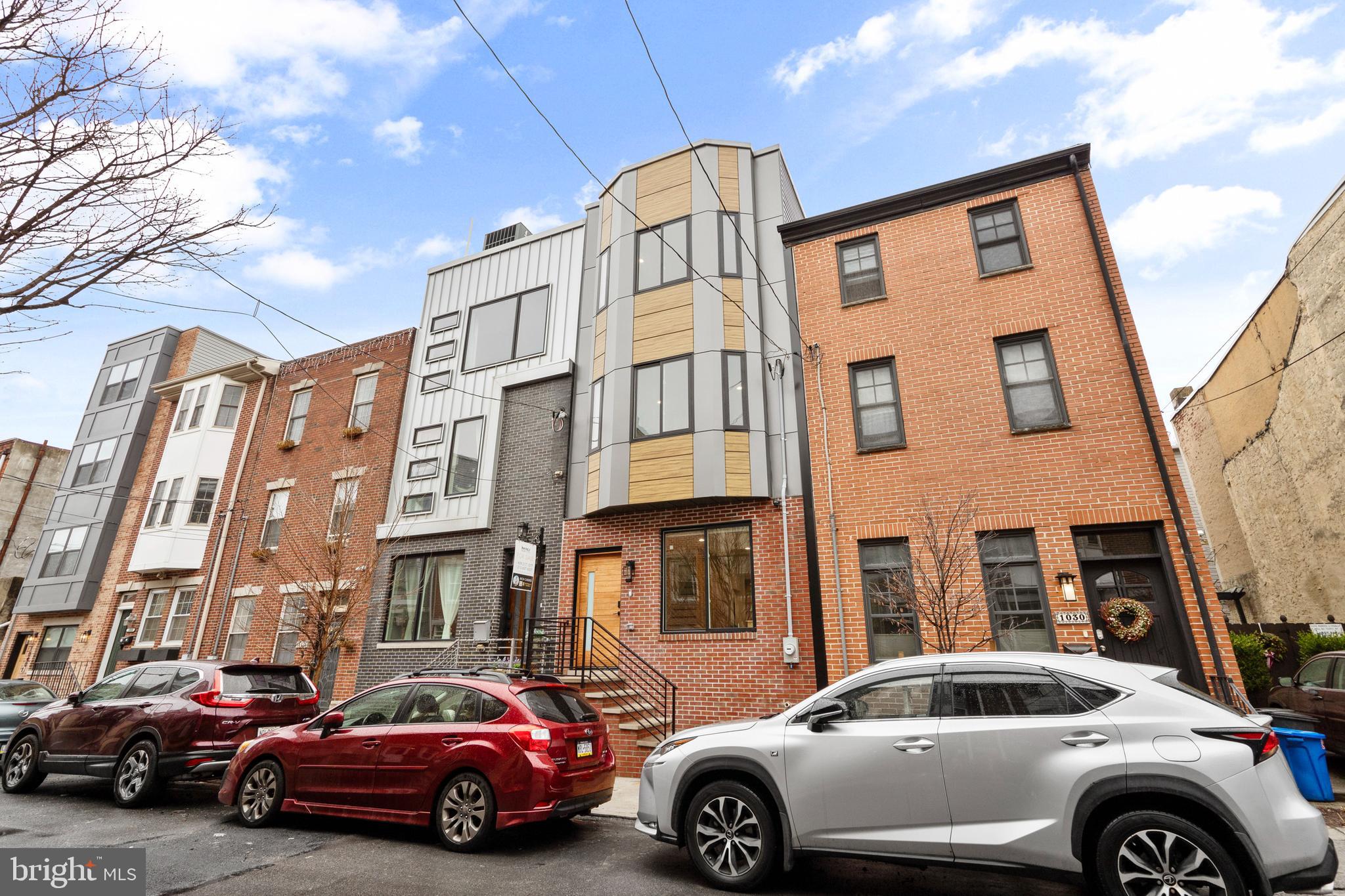 1032 S RANDOLPH STREET