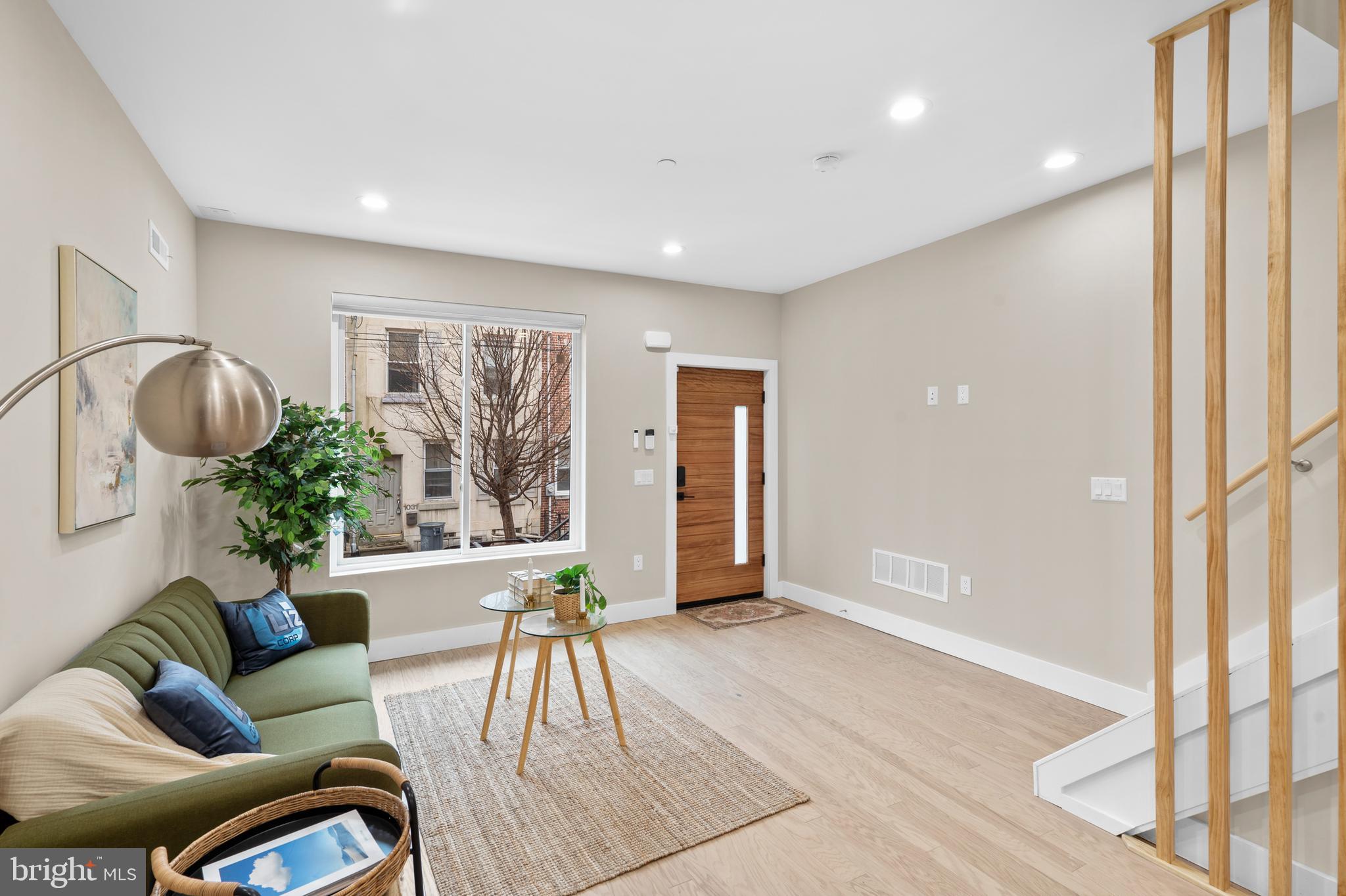 1032 S RANDOLPH STREET