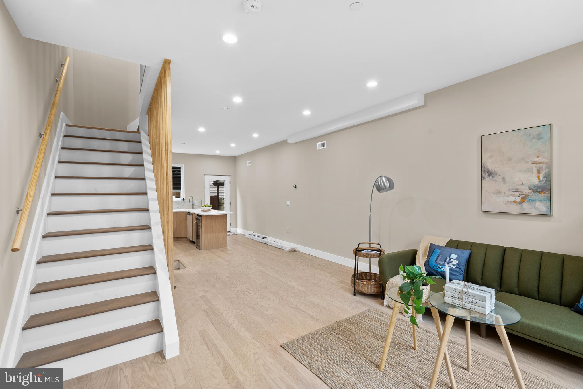 1032 S RANDOLPH STREET