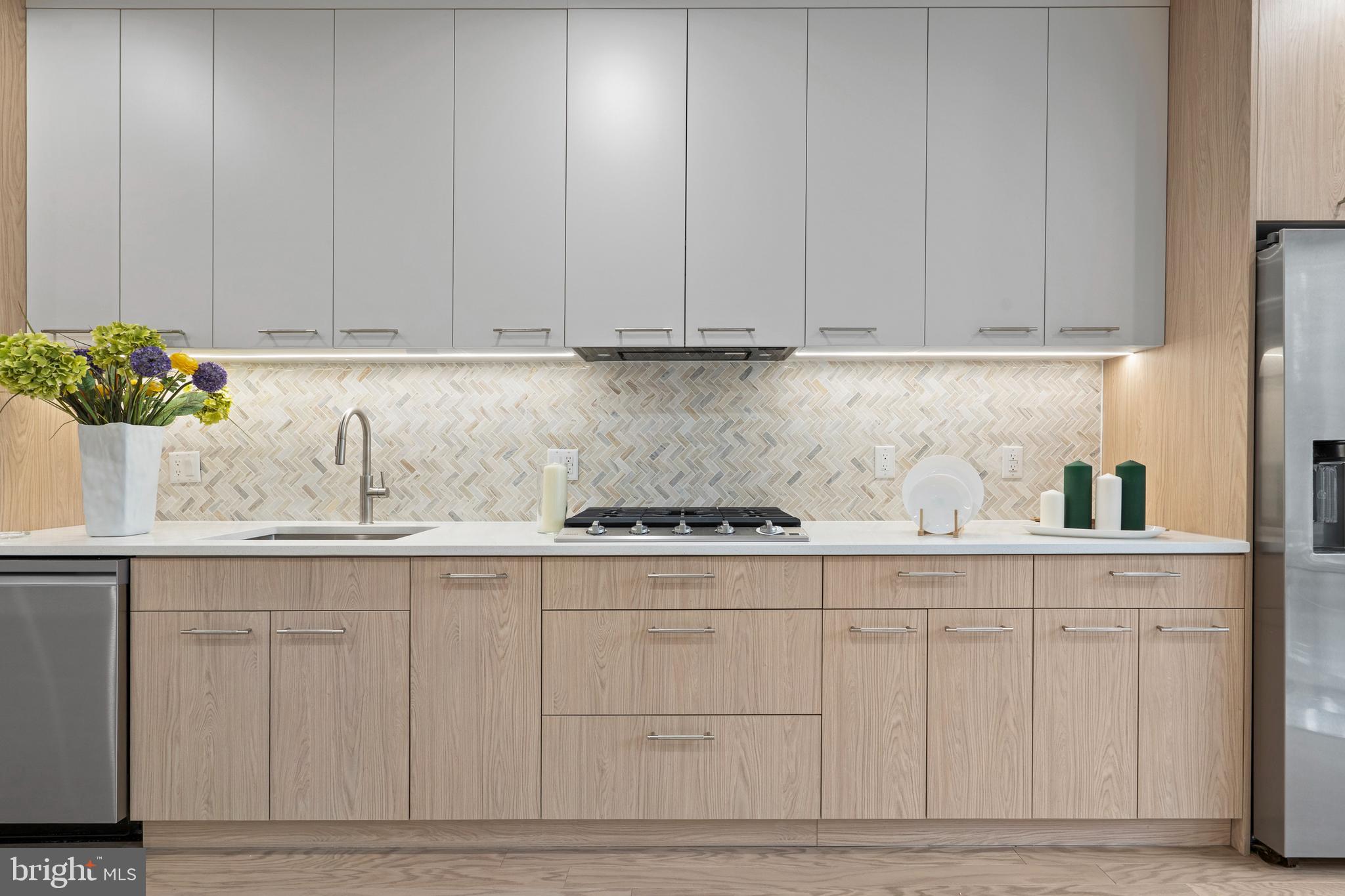 1031 S FAIRHILL STREET