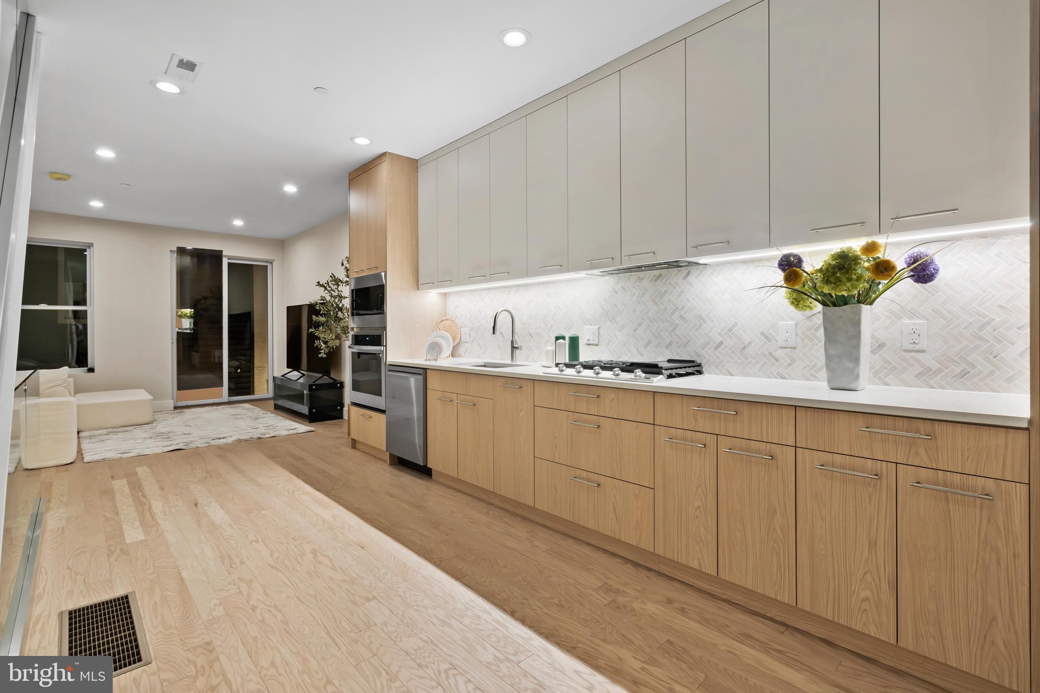 1031 S FAIRHILL STREET