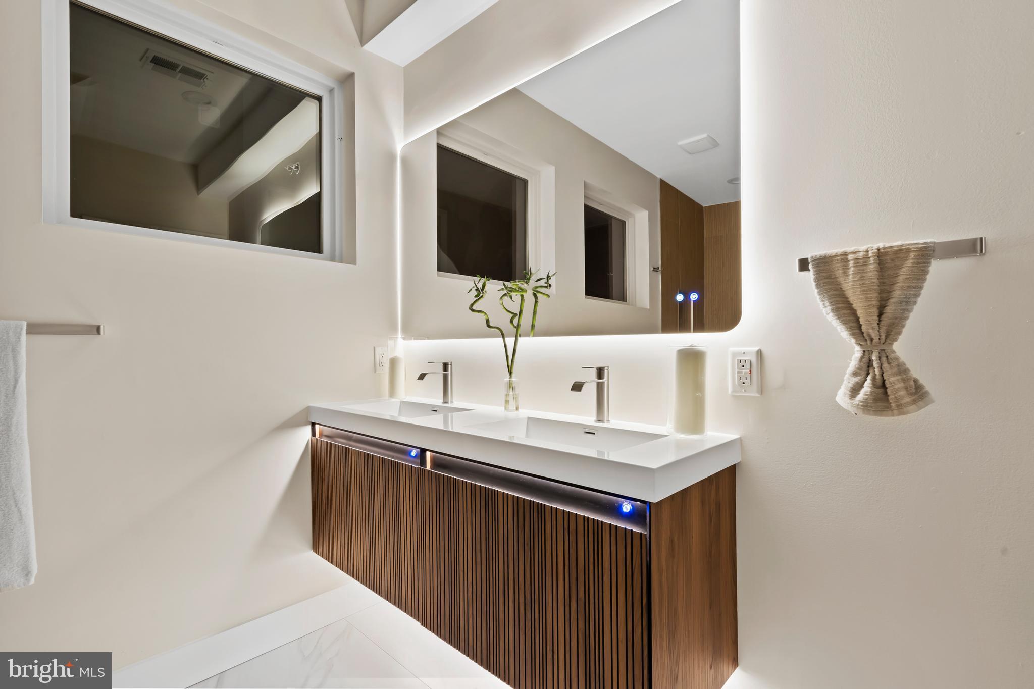 1031 S FAIRHILL STREET