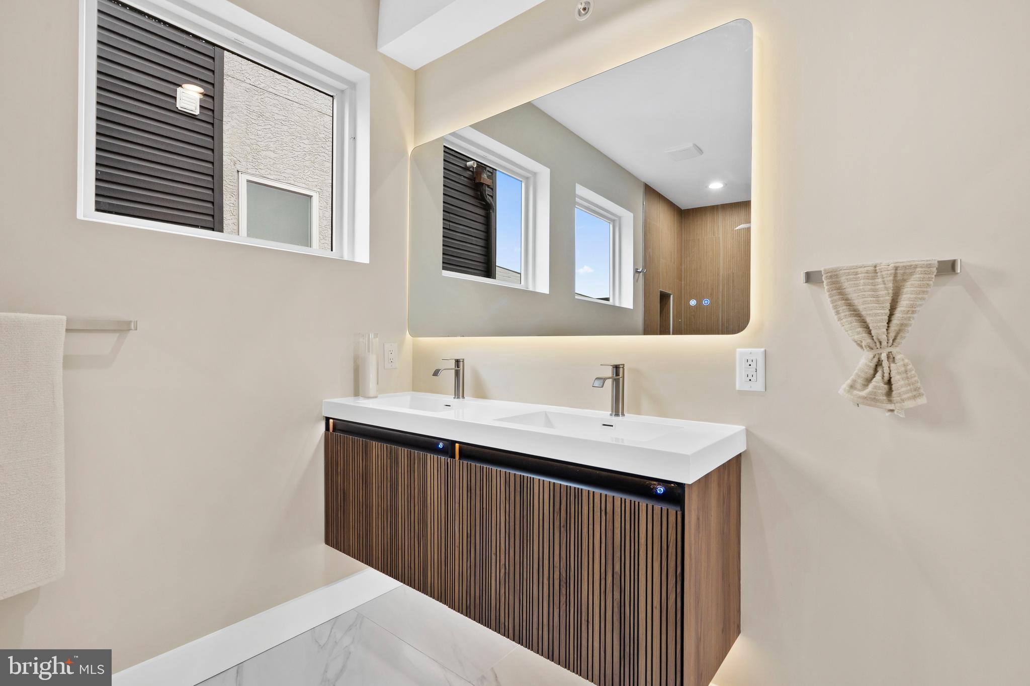 1031 S FAIRHILL STREET