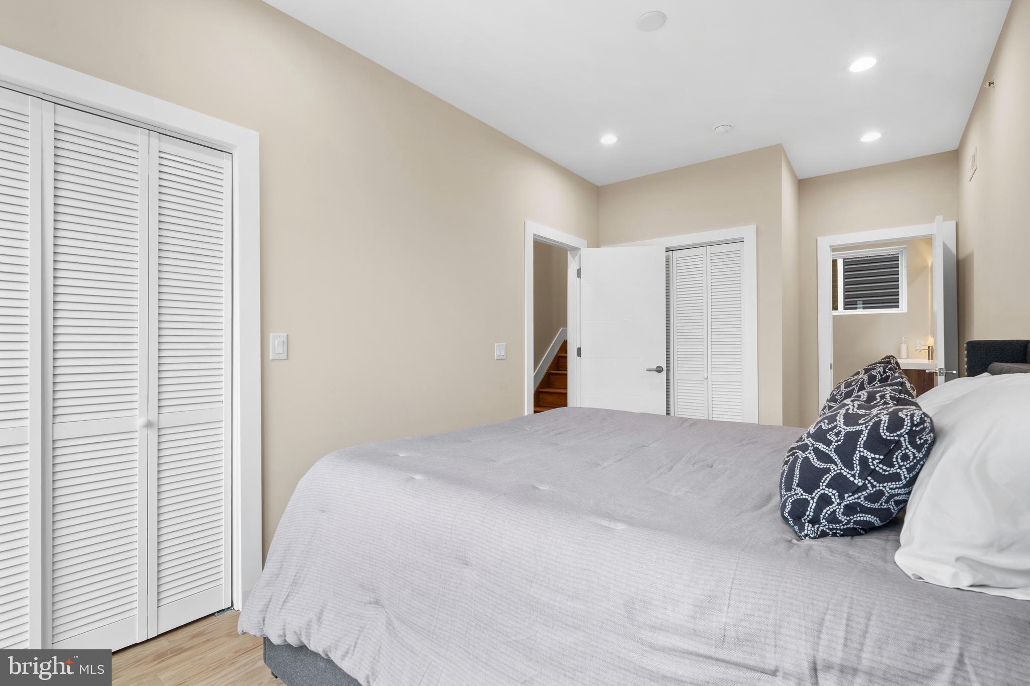 1031 S FAIRHILL STREET