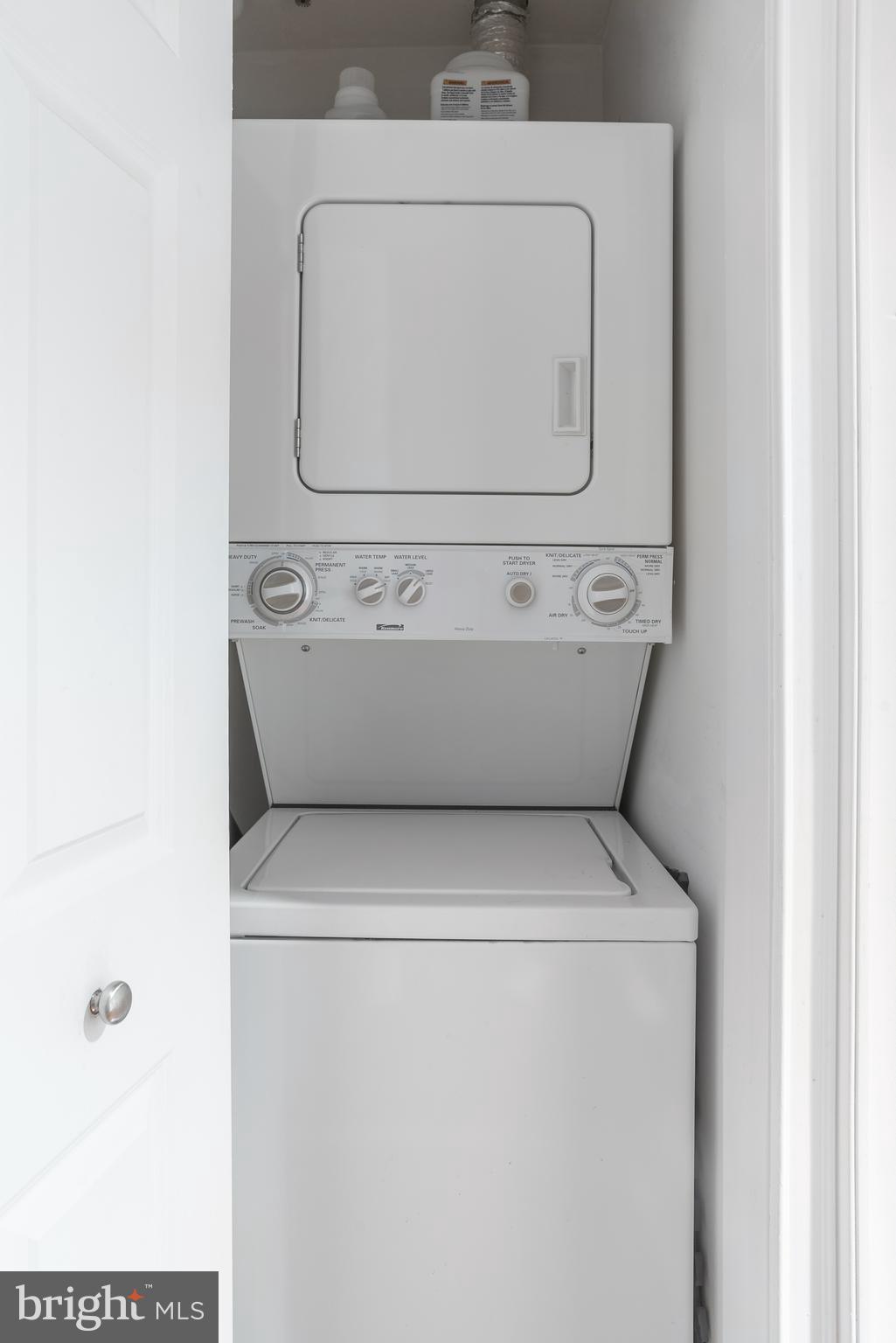 1500 CHESTNUT STREET 12C