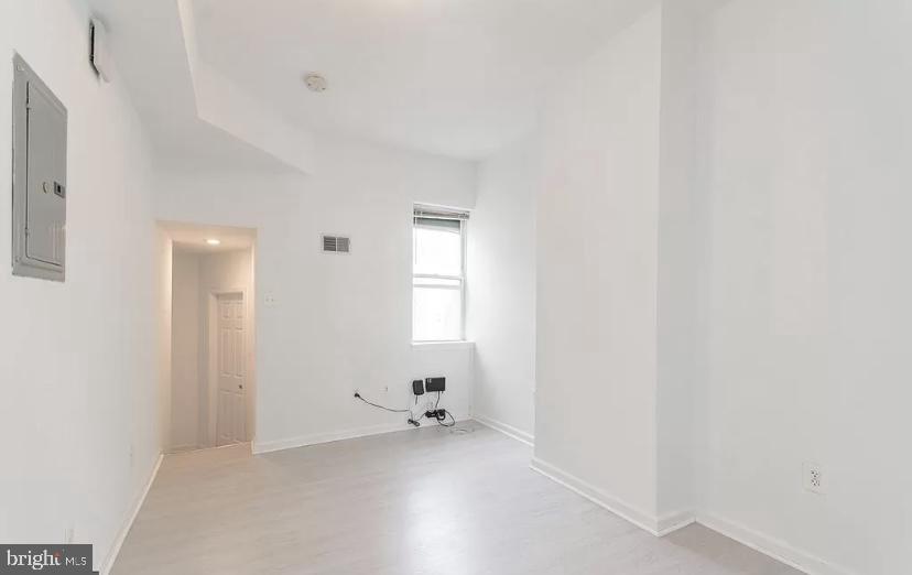 2606 W GIRARD AVENUE 2