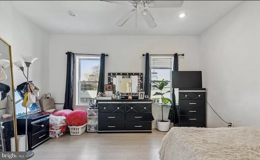 2606 W GIRARD AVENUE 2