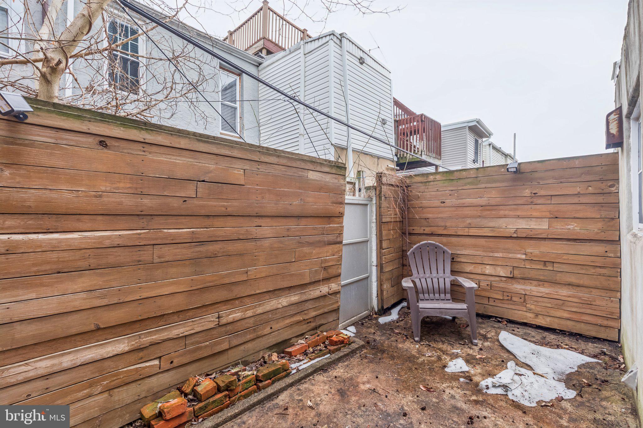 2431 CHRISTIAN STREET