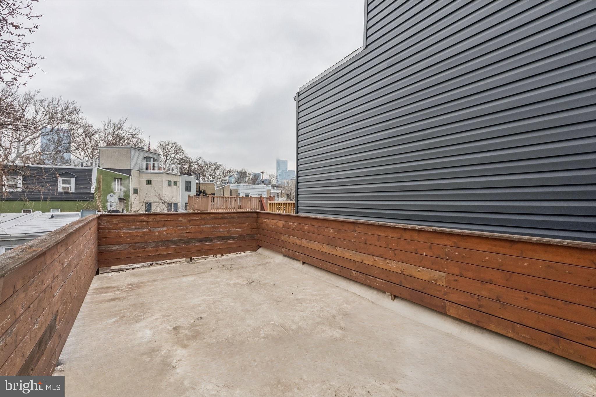 2431 CHRISTIAN STREET