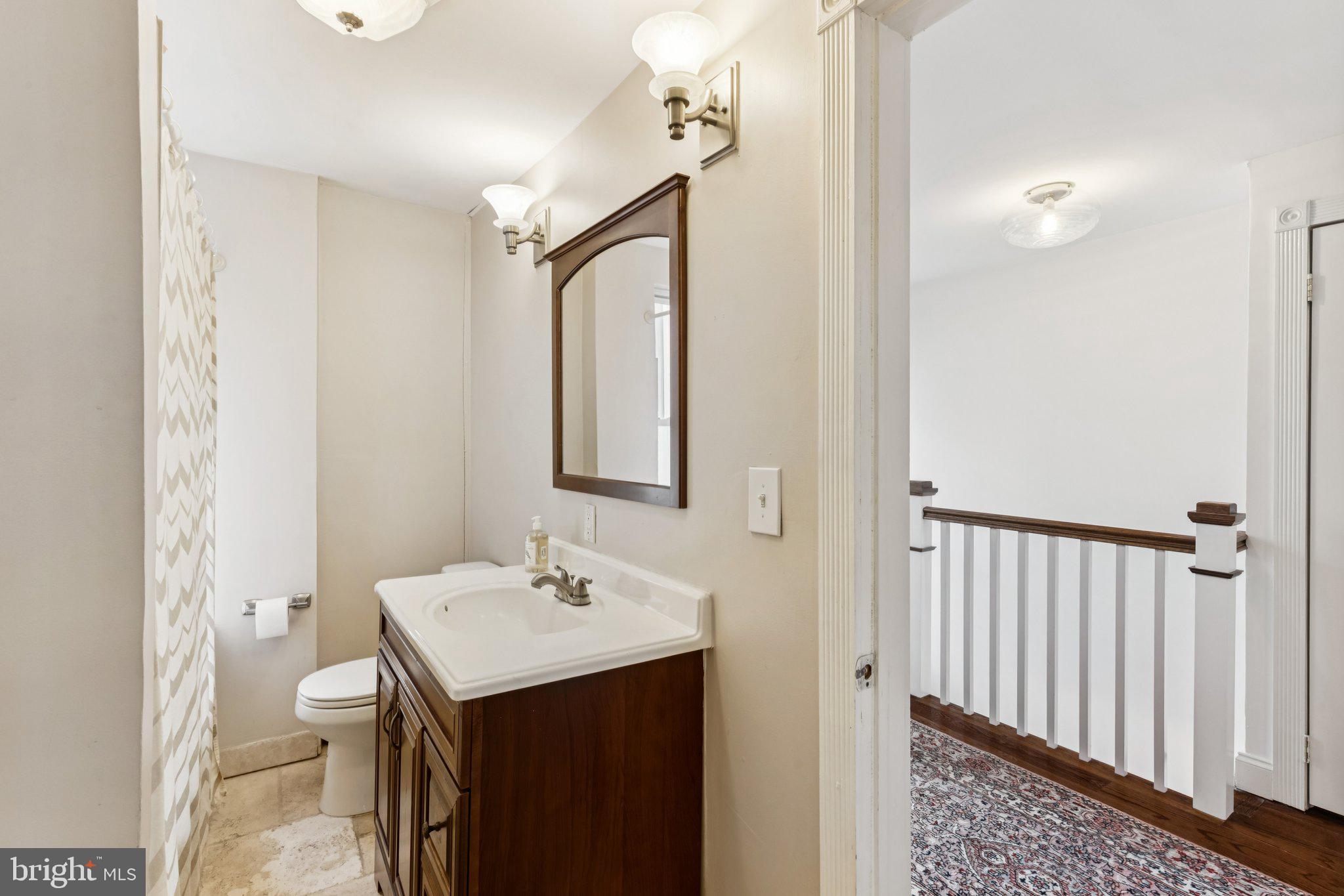 2431 CHRISTIAN STREET