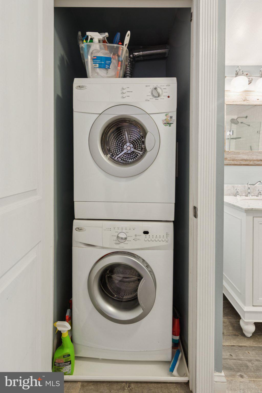 2431 CHRISTIAN STREET