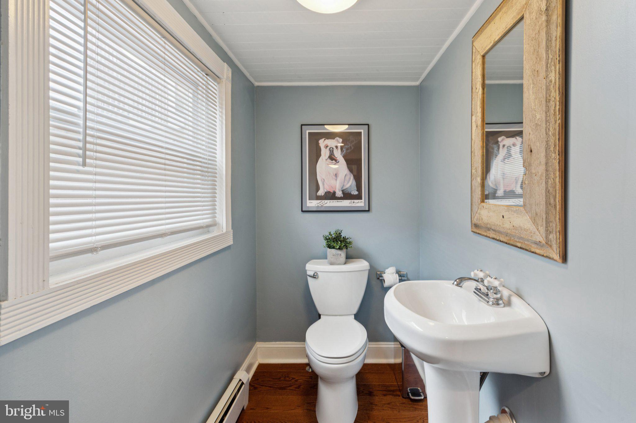 2431 CHRISTIAN STREET