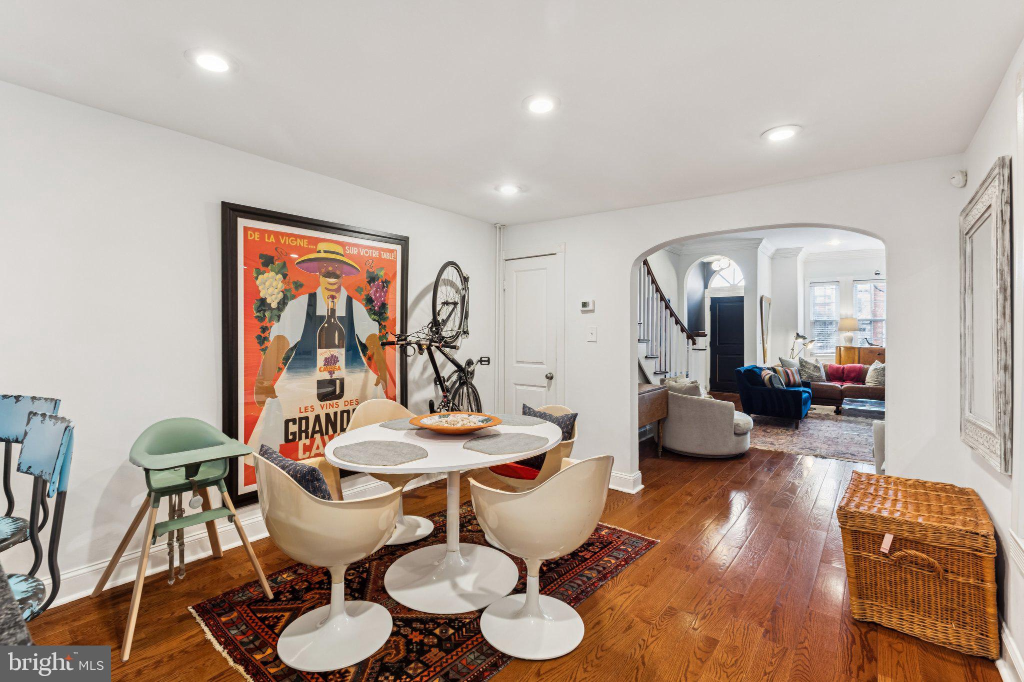 2431 CHRISTIAN STREET