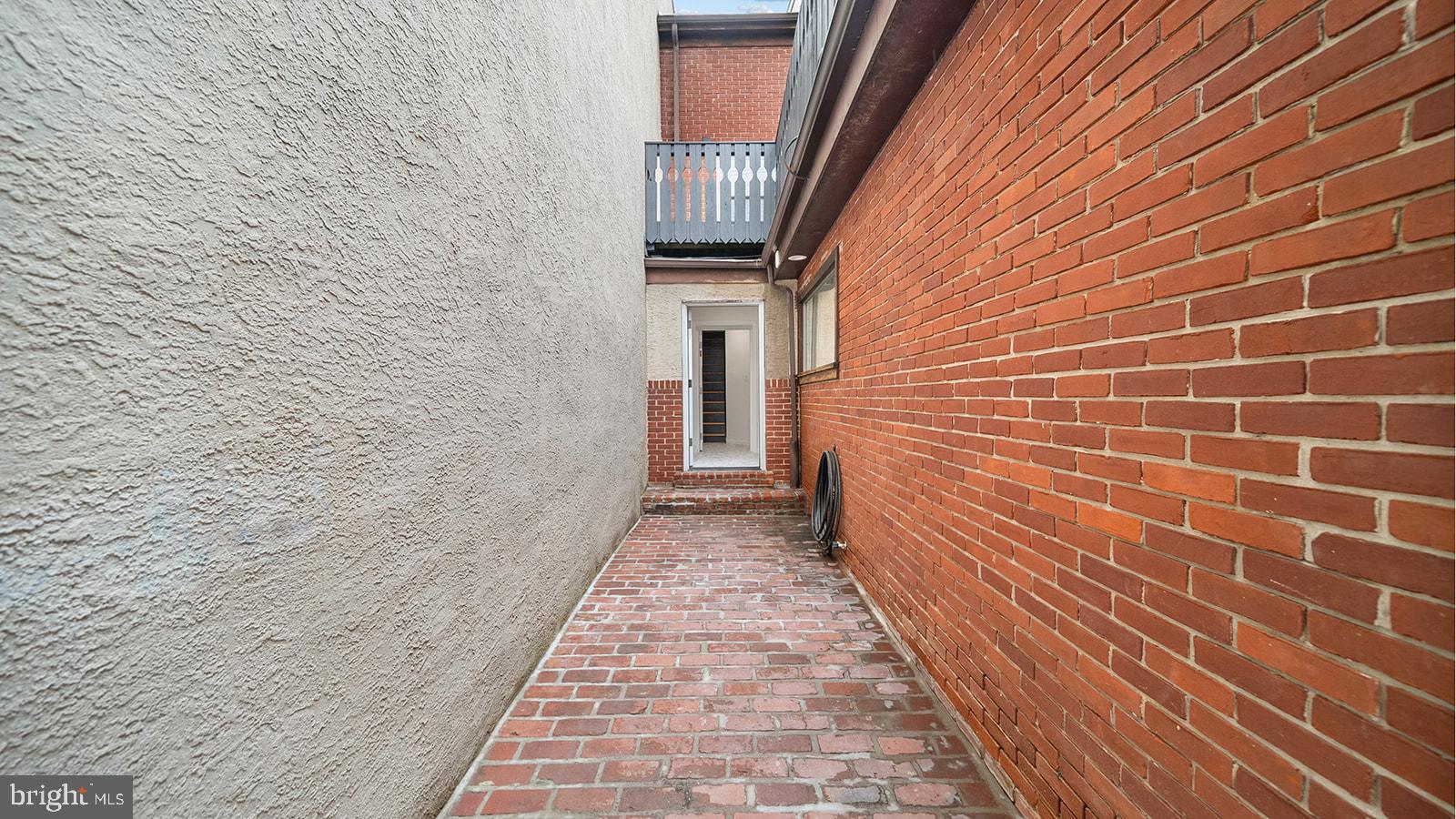 512 S 4TH STREET 1ST FL